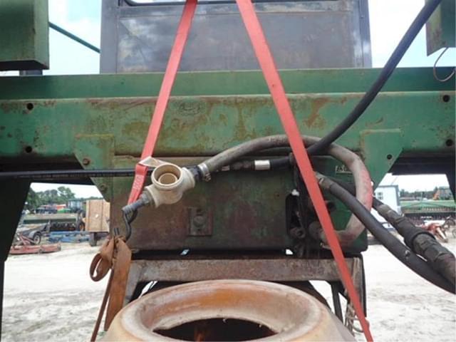Image of John Deere 6000 equipment image 4
