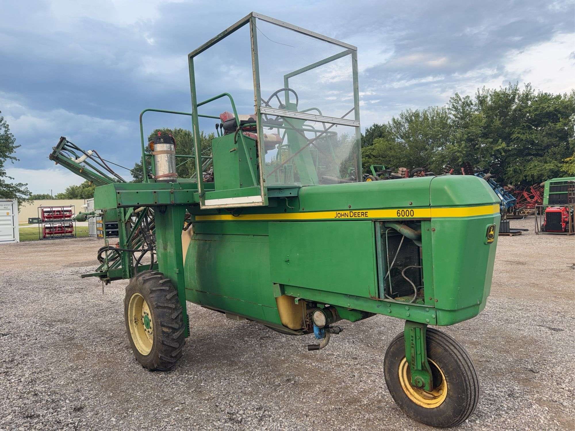 John Deere 6000 Equipment Image0