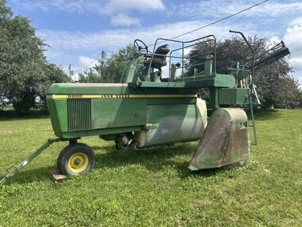 Image of John Deere 6000 Image 1