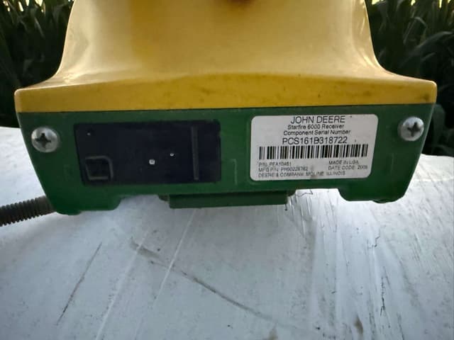 Image of John Deere StarFire 6000 equipment image 4