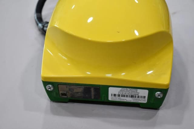 Image of John Deere StarFire 6000 equipment image 1