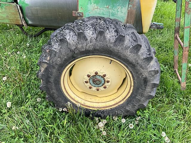 Image of John Deere 6000 equipment image 4