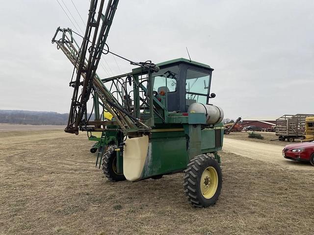 Image of John Deere 6000 equipment image 3