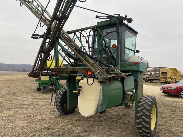 Image of John Deere 6000 equipment image 4