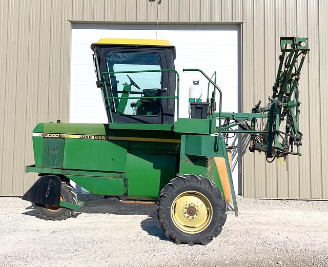 Image of John Deere 6000 equipment image 3