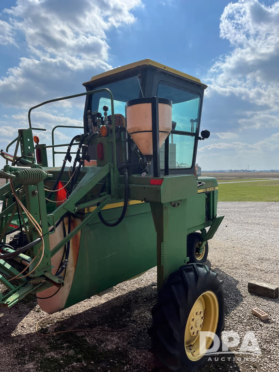 Image of John Deere 6000 equipment image 2