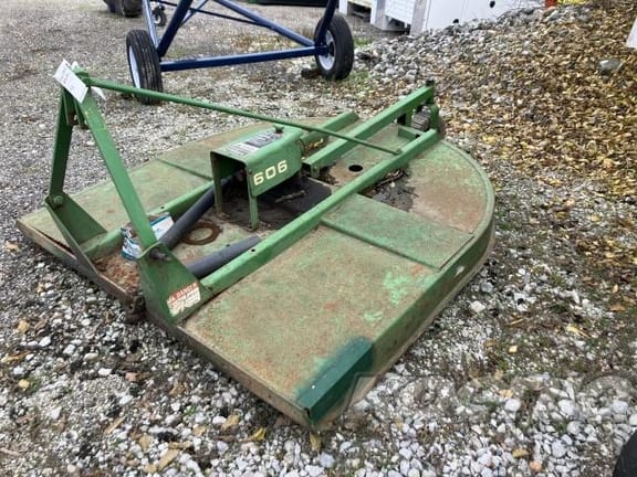 Main image John Deere 606