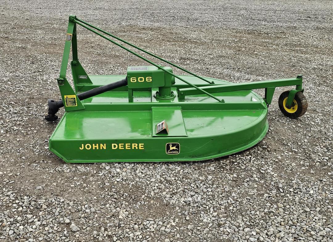 Image of John Deere 606 Primary image