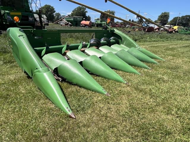 Image of John Deere 606C equipment image 1