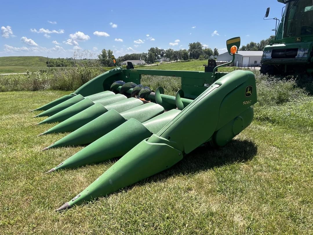 Image of John Deere 606C Primary image