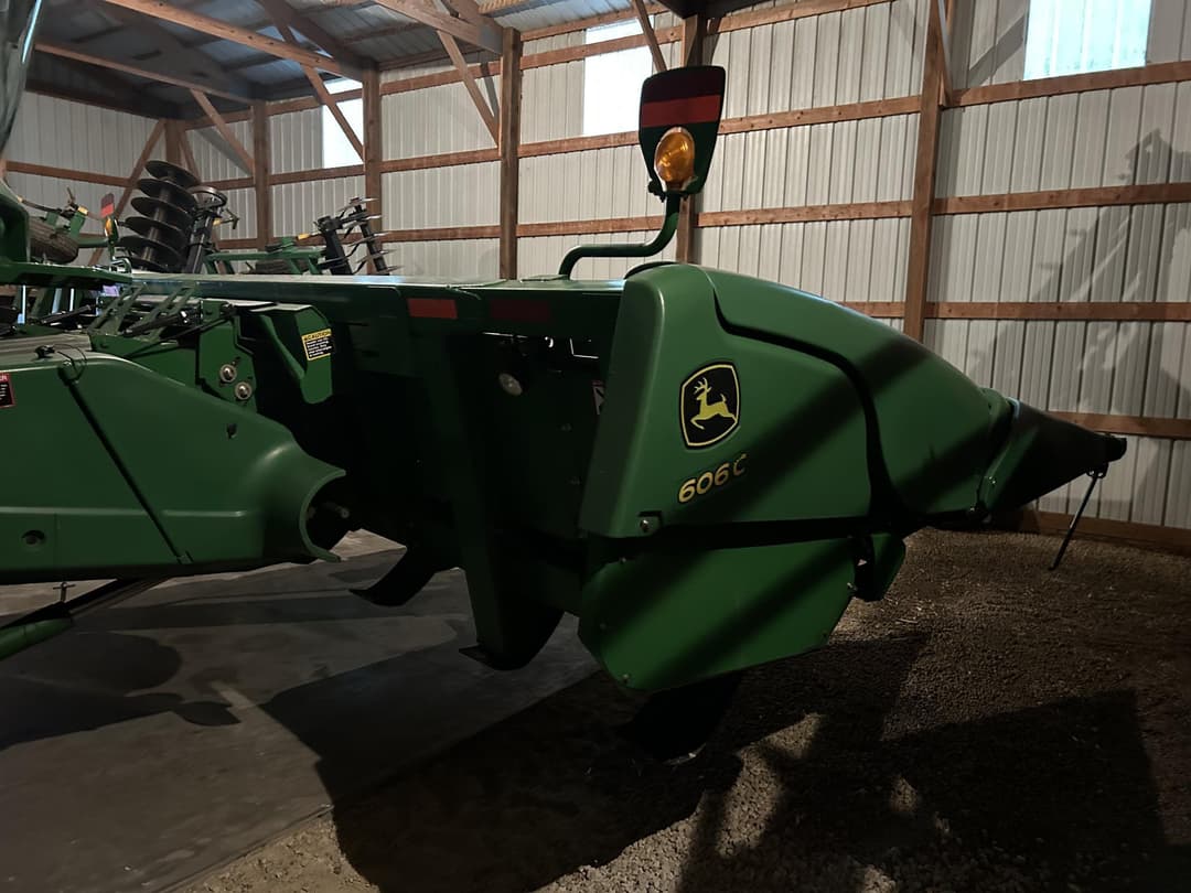 Image of John Deere 606C Primary image