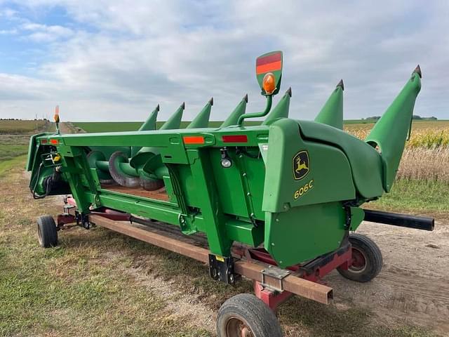 Image of John Deere 606C equipment image 1