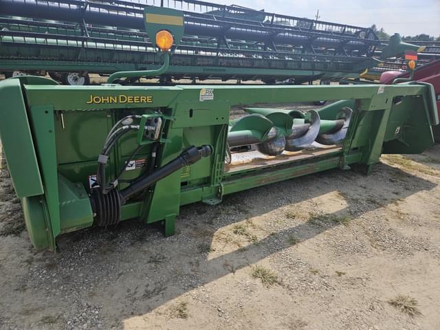 Image of John Deere 606C equipment image 4