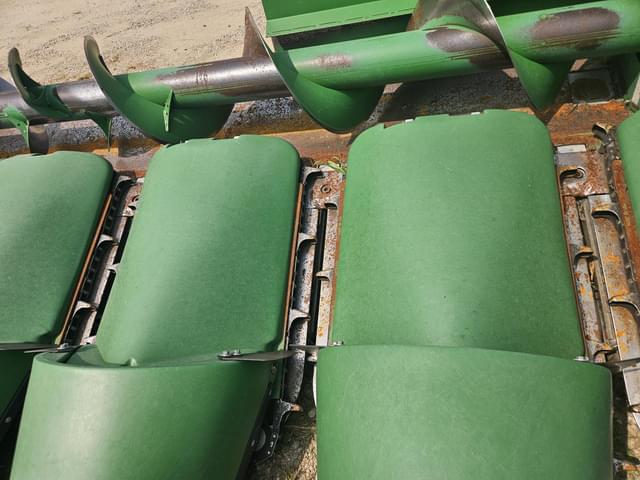 Image of John Deere 606C equipment image 1