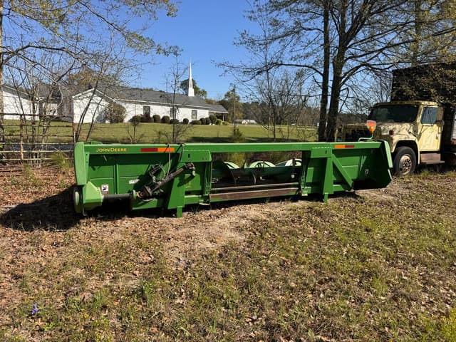 Image of John Deere 606C equipment image 3