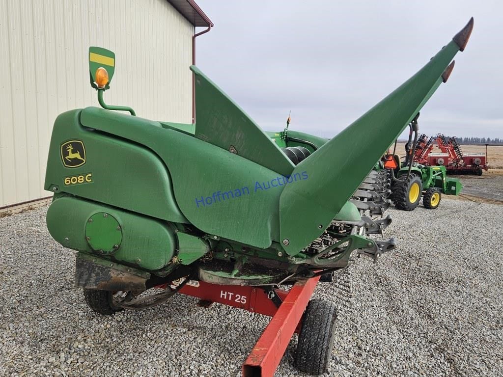 John Deere 608C Equipment Image0