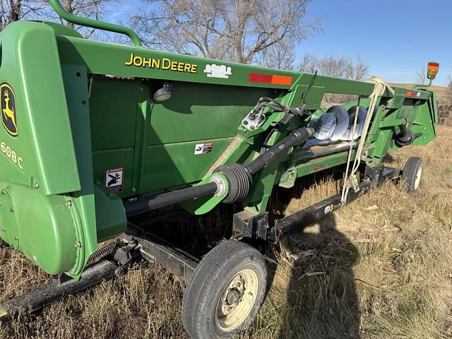 Image of John Deere 608C equipment image 2