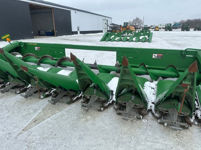 Image of John Deere 608C equipment image 2