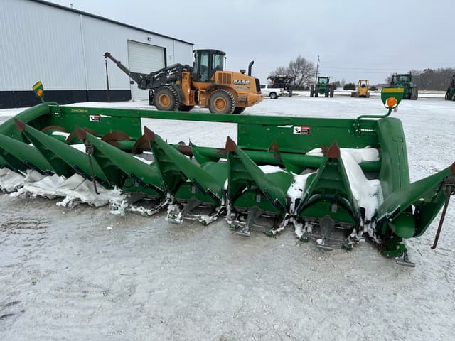 Image of John Deere 608C equipment image 2