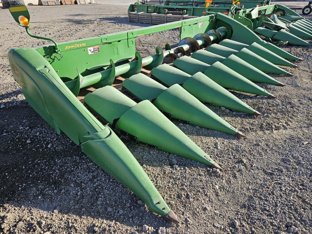 Image of John Deere 608C Primary image