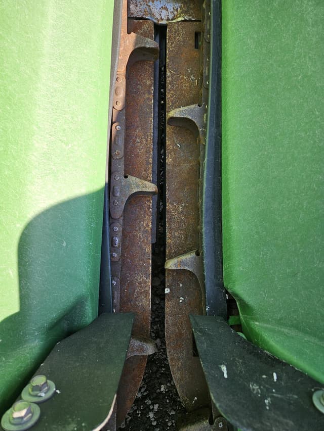 Image of John Deere 608C equipment image 3