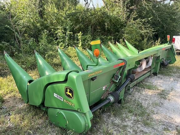 Image of John Deere 608C equipment image 2