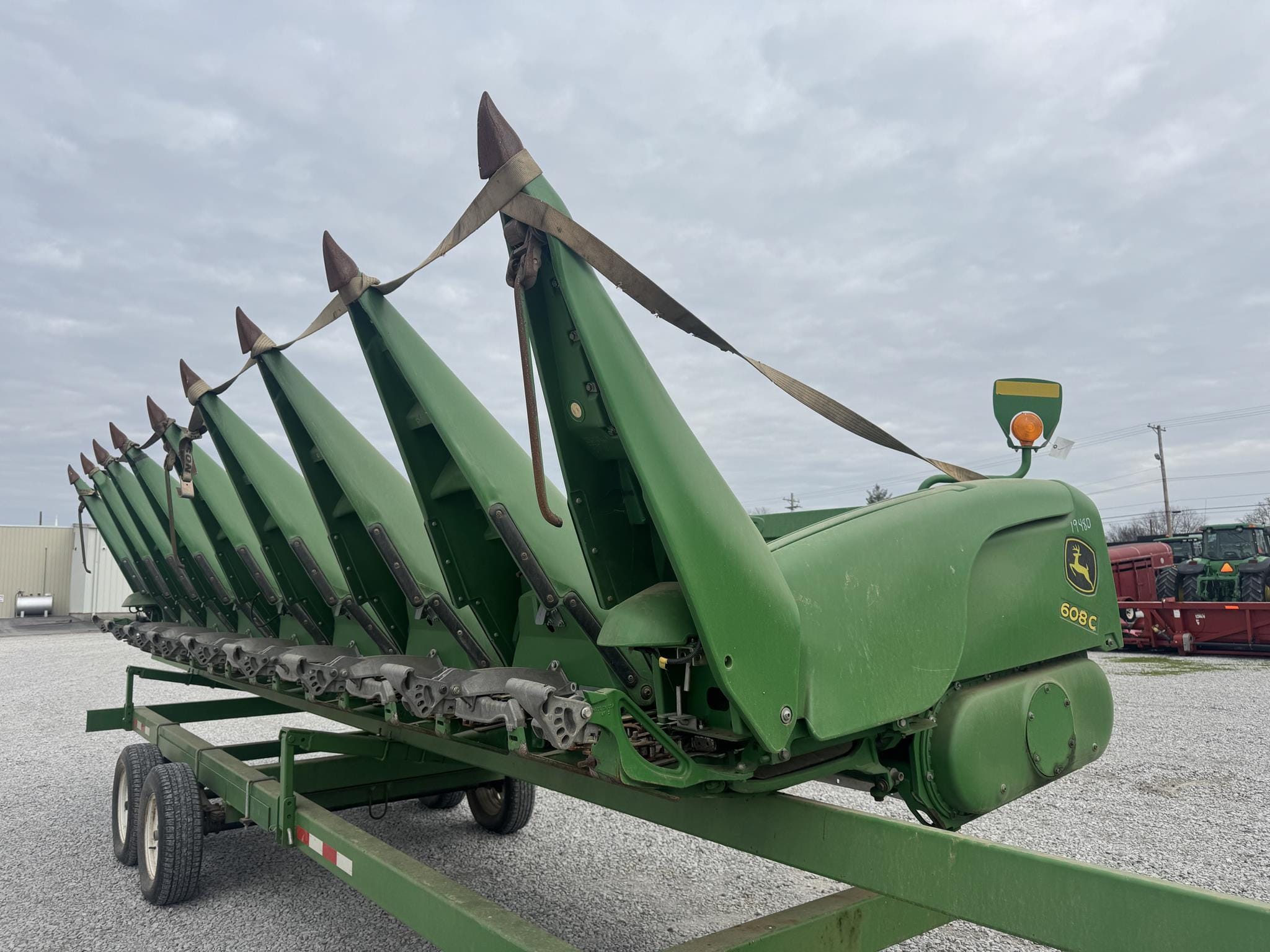 John Deere 608C Equipment Image0