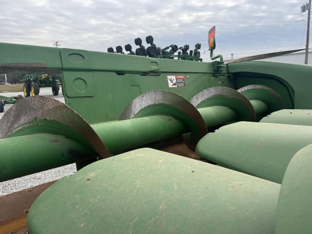 Image of John Deere 608C equipment image 3