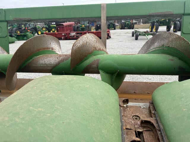 Image of John Deere 608C equipment image 4