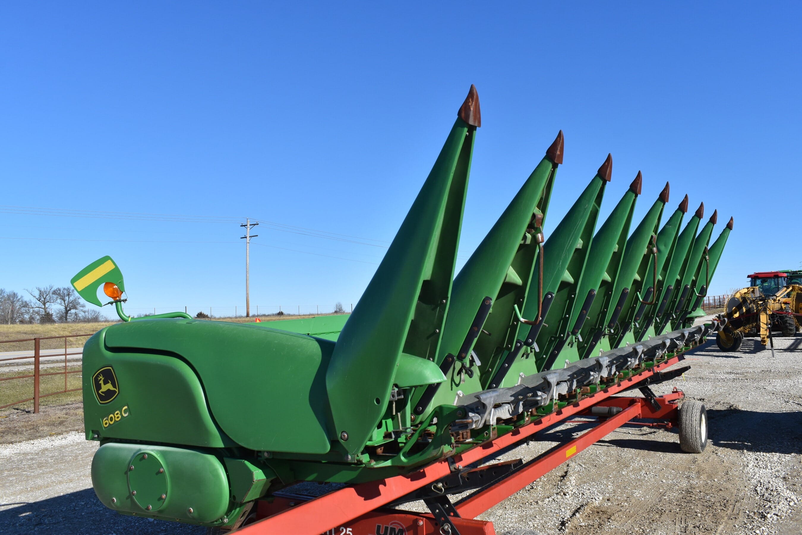 John Deere 608C Equipment Image0