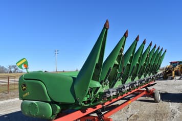 Main image John Deere 608C