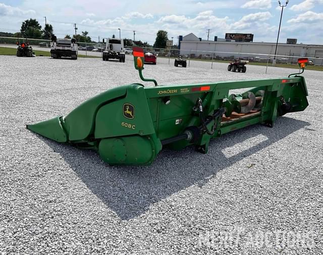 Image of John Deere 608C equipment image 2