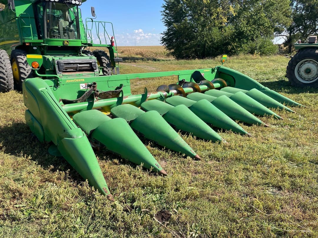 Image of John Deere 608C Primary image