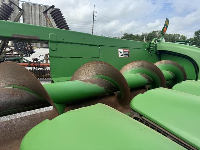 Image of John Deere 608C equipment image 3