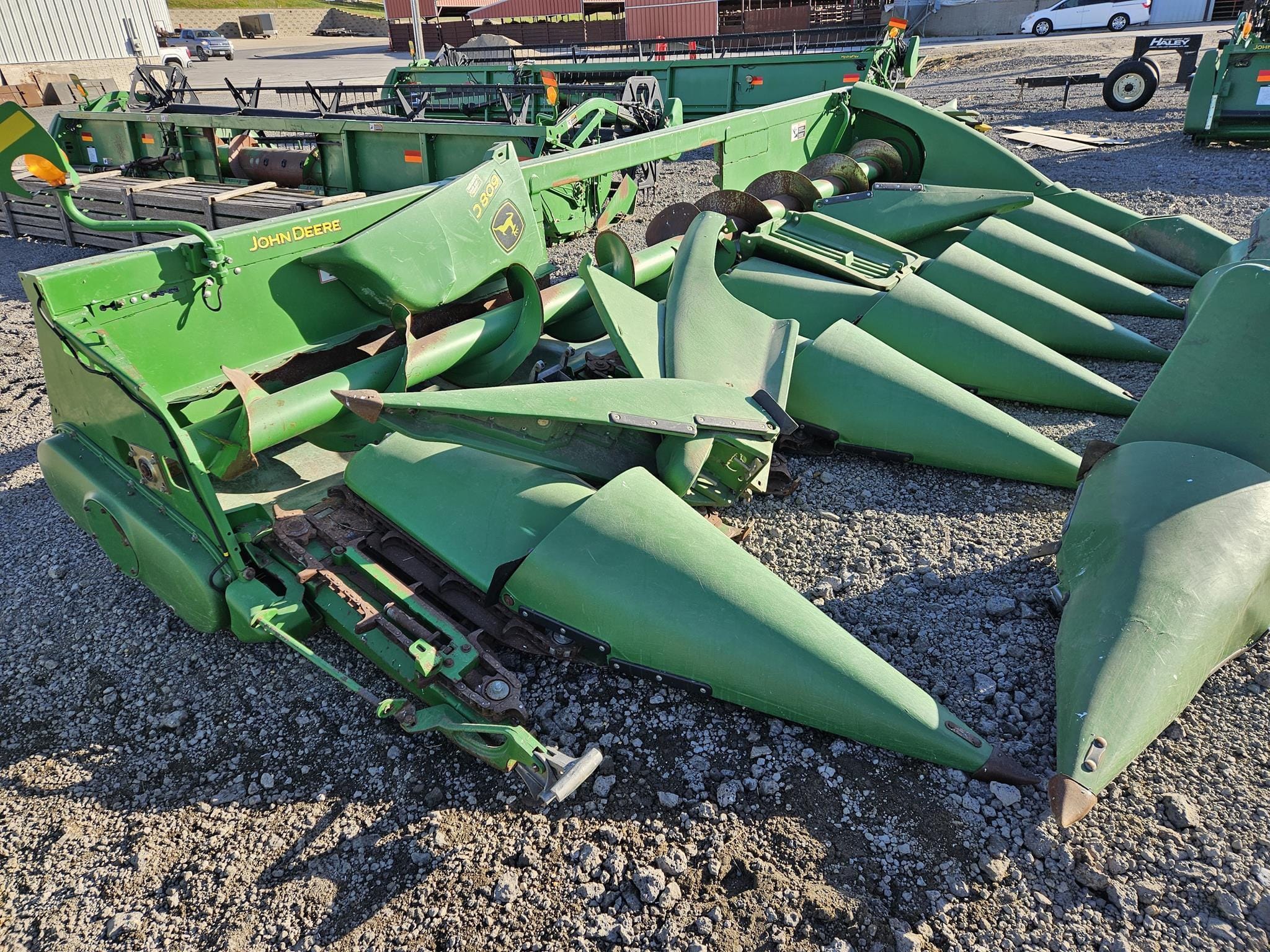 John Deere 608C Equipment Image0