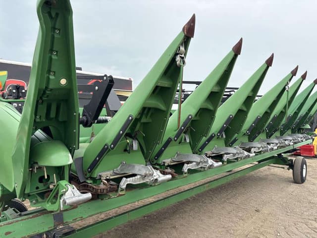 Image of John Deere 608C equipment image 4