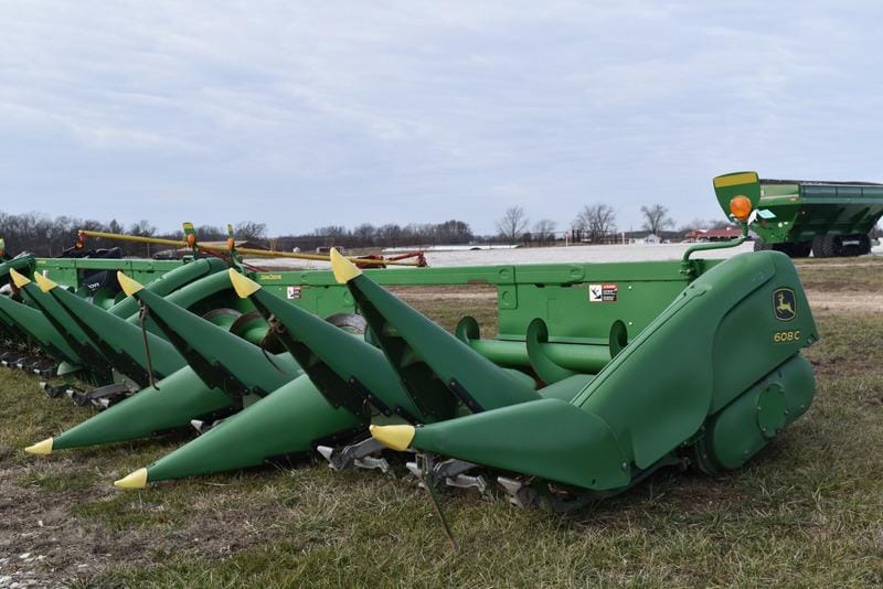 Main image John Deere 608C