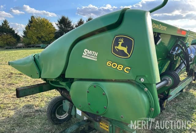 Image of John Deere 608C equipment image 3