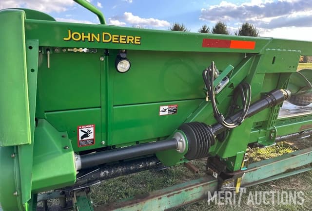 Image of John Deere 608C equipment image 4