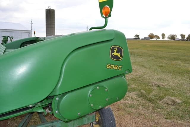 Image of John Deere 608C equipment image 1