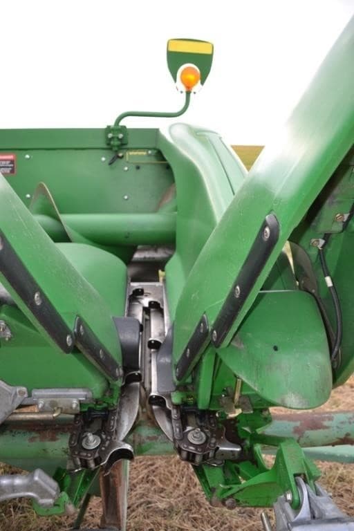 Image of John Deere 608C equipment image 4