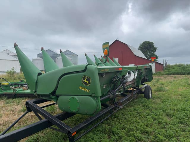 Image of John Deere 608C equipment image 1