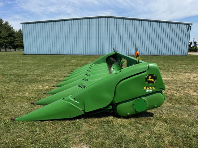 Image of John Deere 608C equipment image 1