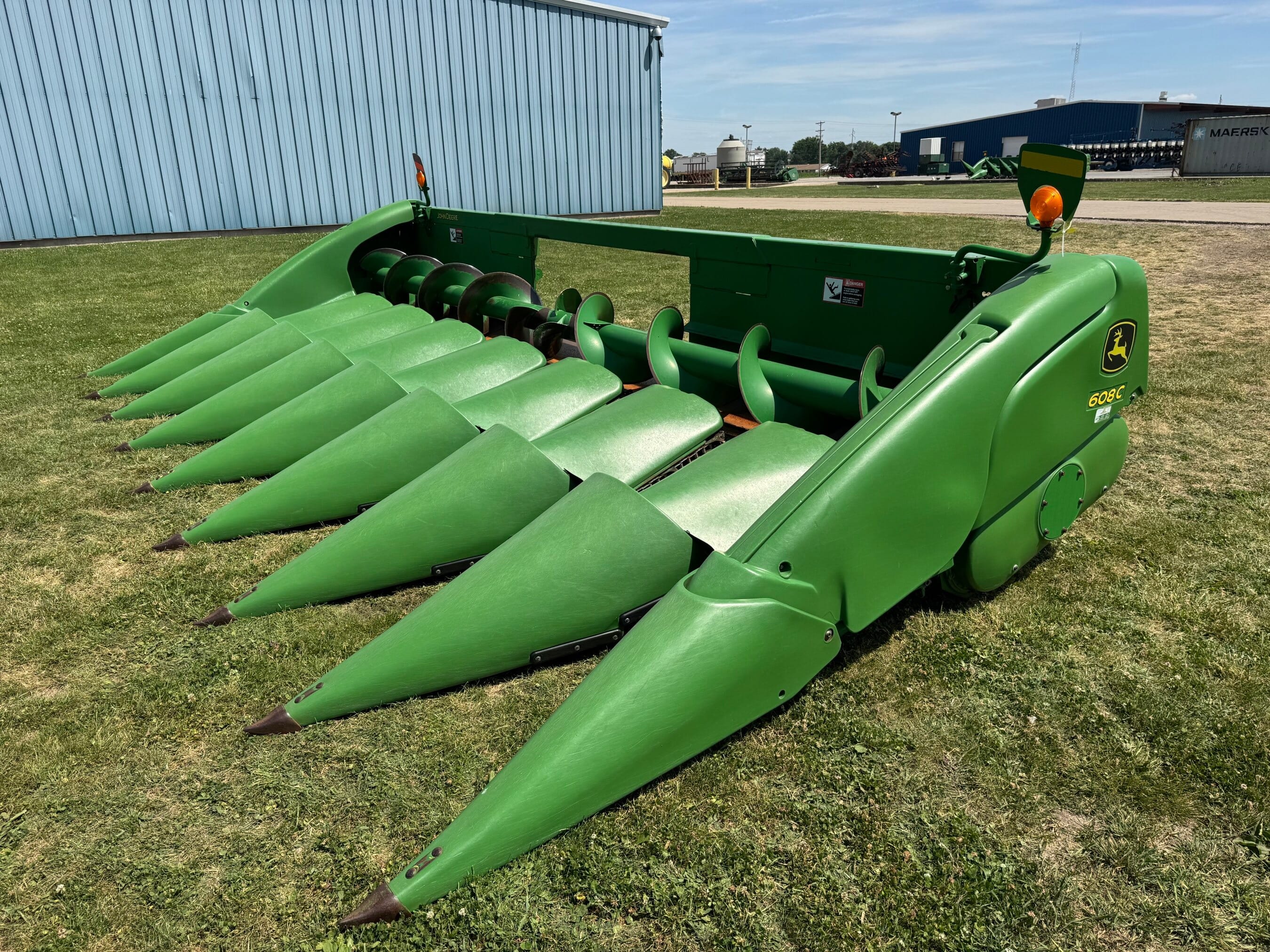 2008 John Deere 608C Equipment Image0