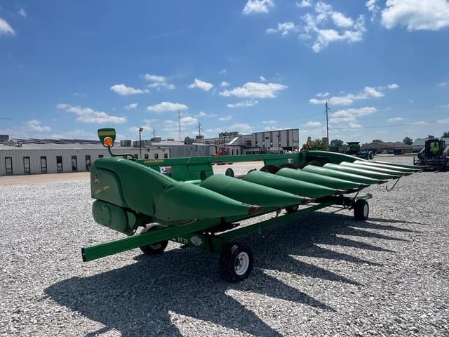 Image of John Deere 608C equipment image 3