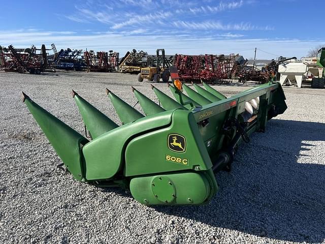 Image of John Deere 608C equipment image 2