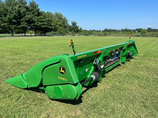 Image of John Deere 608C equipment image 2