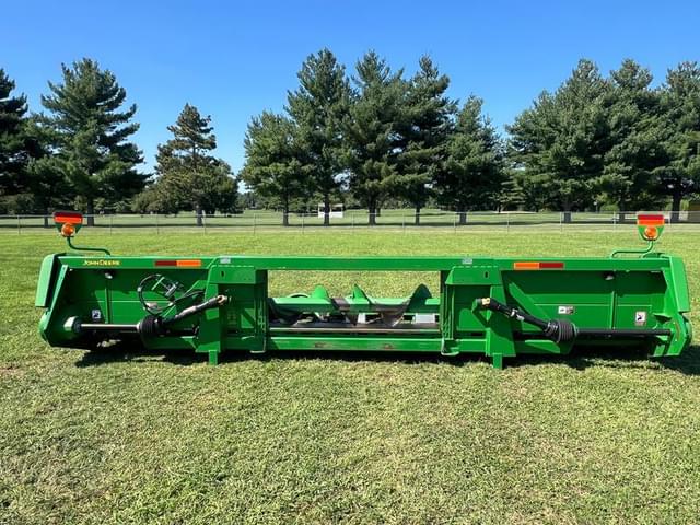 Image of John Deere 608C equipment image 3