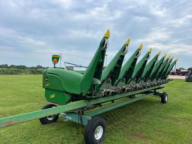 Image of John Deere 608C equipment image 4