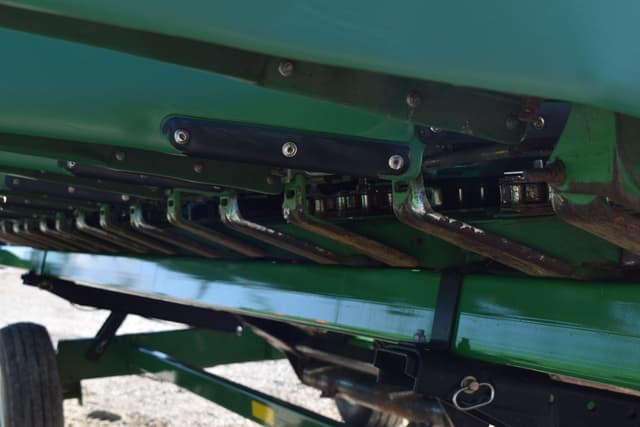 Image of John Deere 608C equipment image 4